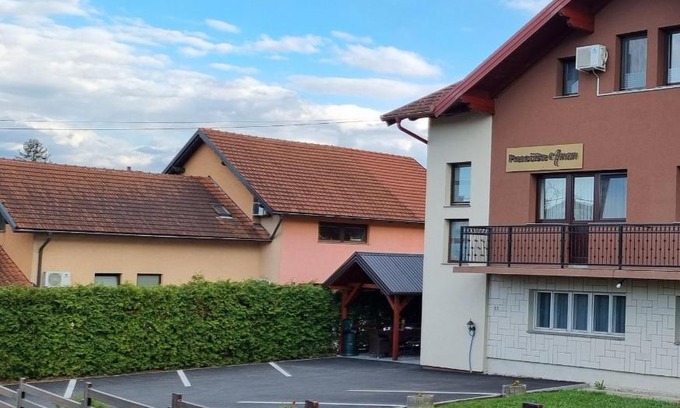 Mali Radic Hotel | Prenoćište-Sobe-Rooms-Aman