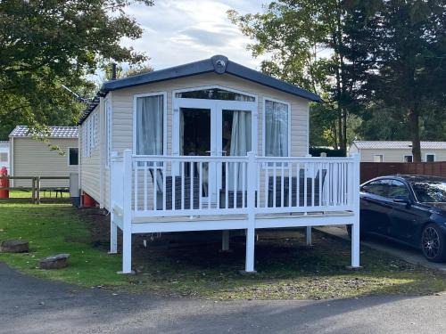 Berwick-upon-Tweed Resort | Prestige Static Caravan on 5 Star Holiday Park
