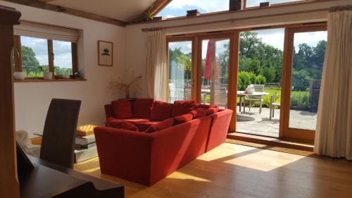 Haslemere House | Prestwick Oak - 2 Luxury Ensuite Doubles - Sleeps 4-6 - Rural Quirky Contemporary
