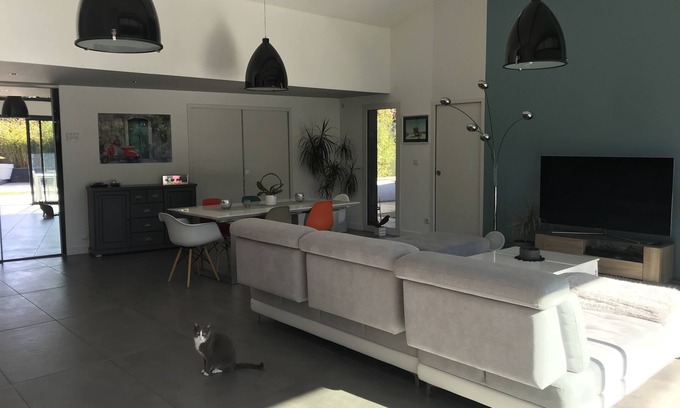 Marqueille Villa | Pretty contemporary villa, spacious and bright near Toulouse