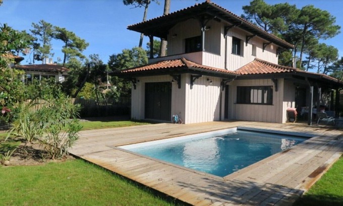 Cap-Ferret House | Pretty new villa with heated pool in the center of Cap Ferret