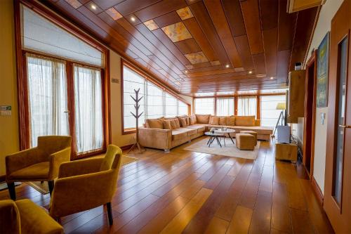 Tirana Apartment | PrimeStay Tirana Penthouse