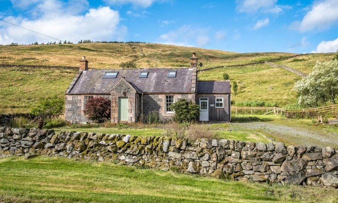 Thornhill House | Prince's Cottage