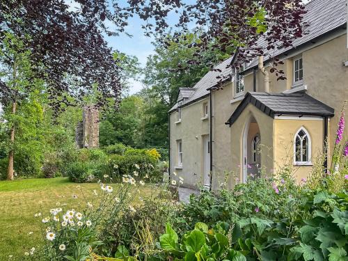 Haverfordwest House | Priory Stile