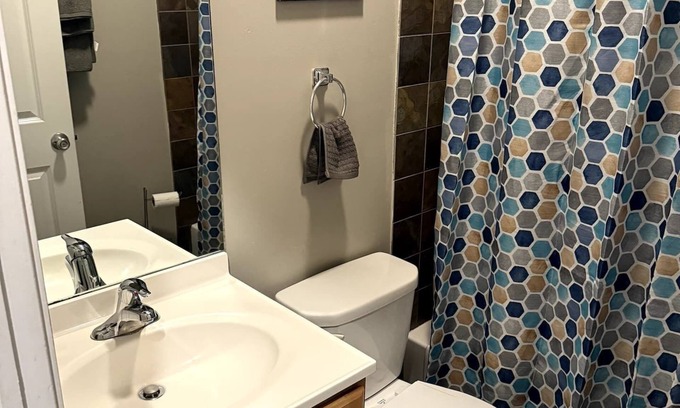 Wicker Park Apartment | Private 1BR APT in the heart of Wicker Park