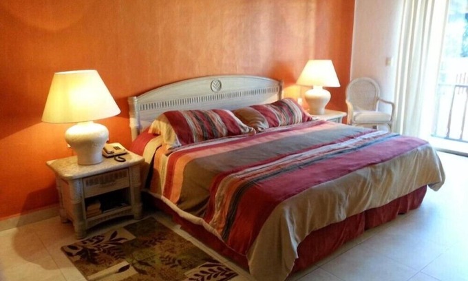 South Hotel Zone Hotel | Private 1BR Condo in the Heart of old Vallarta for Ideal Couples