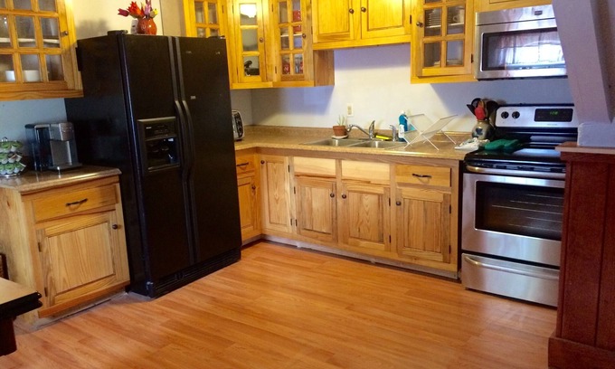 Newbury Apartment | Private 2 Bedroom Apartment Close To Newburyport, Beaches And Marshes!