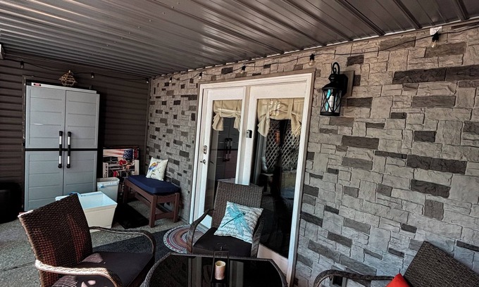 Wisconsin Dells House | Private 2 BR Lower-Level Retreat Woods & Wildlife, within 10 min of Wis Dells