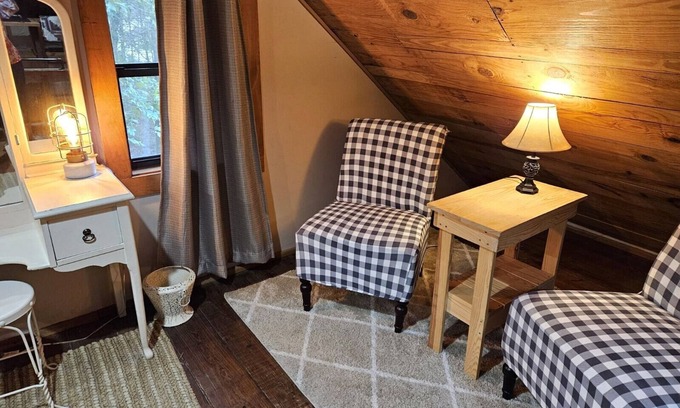 Everton Cabin | Private 3-bed open cabin in peaceful Everton with WiFi, AC