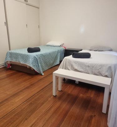 Balwyn North House | Private and big room with 2 beds Balwyn North
