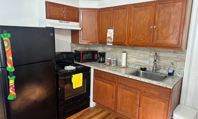 Lilburn Apartment | Private Apartment Entrance in Lilburn