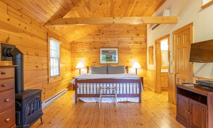 Northport Cabin | Private cabin on the Maine coast