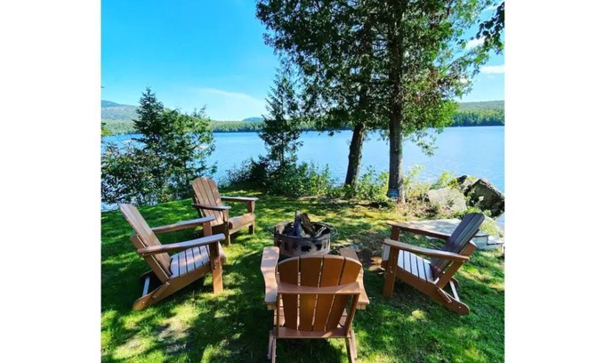 Holland Cabin | Private & Cozy lakeside cabin with A+ lake views