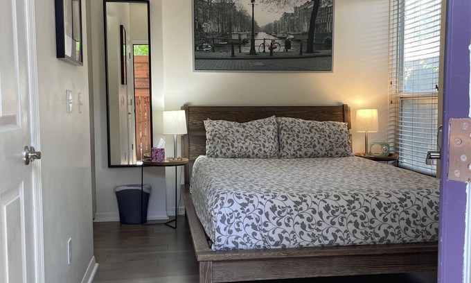 St. Augustine House | Private Entrance, walking distance to St George with many tourist attractions