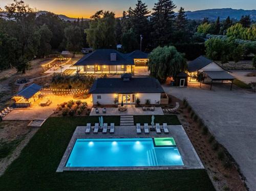 Vineburg House | Private Farmhouse on 4 acres w Pool Hot Tub
