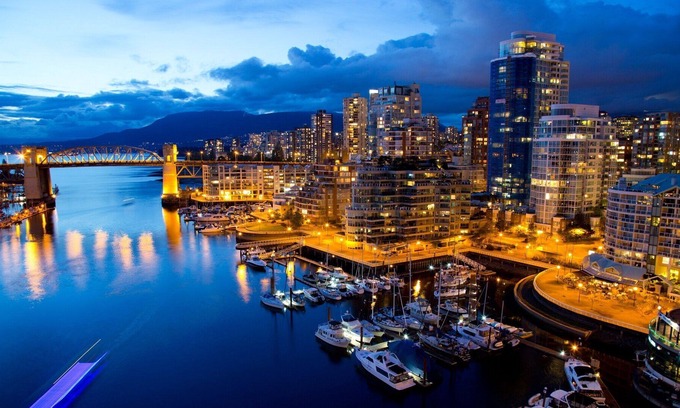 Coquitlam House | Private Ground Level Suite - Private Deck, Mountain and Some Ocean Views!