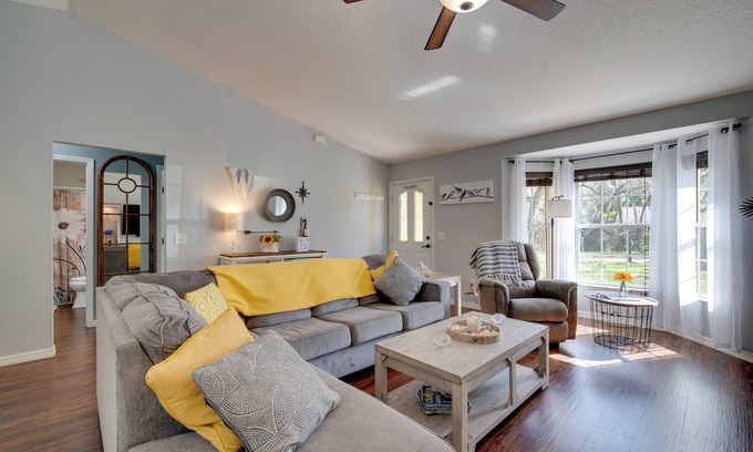 Homosassa House | Private Heated Pool: Sunny Homosassa Stay!