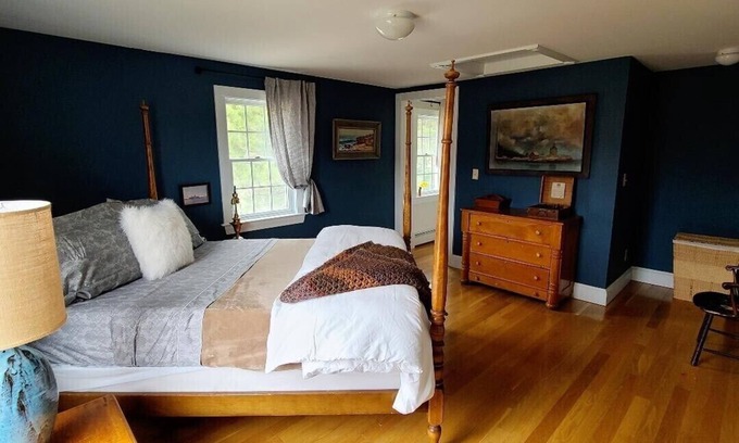 Franklin House | Private home on gorgeous natural land overlooking tidal creek