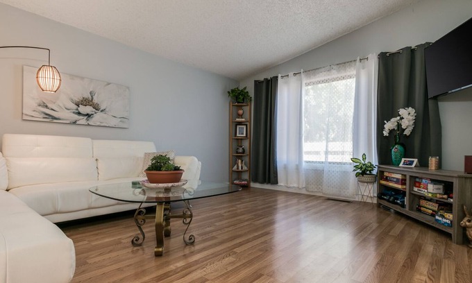 Western House | Private Home - Quiet SW Eugene