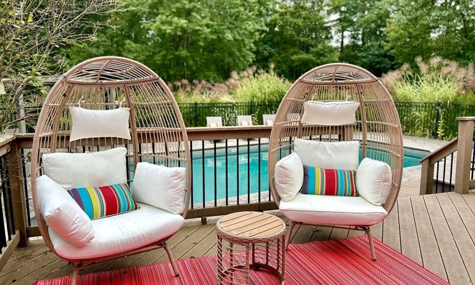Pine Bush House | Private Modern Kid Friendly Retreat Hudson Valley
