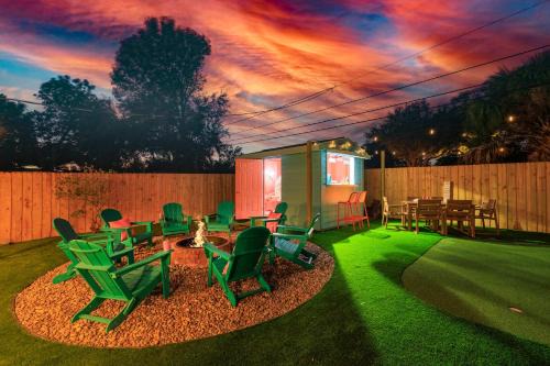 Clearwater Villa | Private Pool 6 MI to Clearwater Beach Fire Pit Game Room