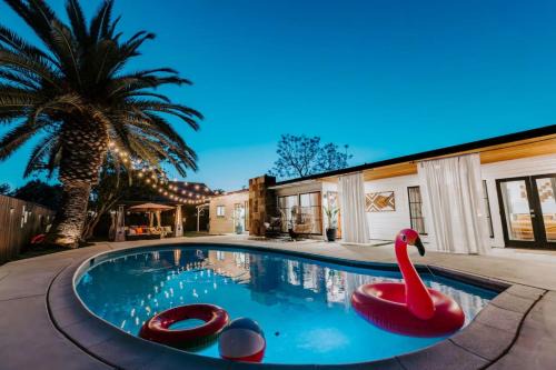 La Mesa House | Private Pool Chefs Kitchen BBQ 4min to SDSU