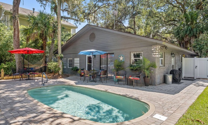 Hilton Head Island House | Private Pool 4 Bedroom 2 Bathroom South Forest Beach Home! 2023 Remodel!