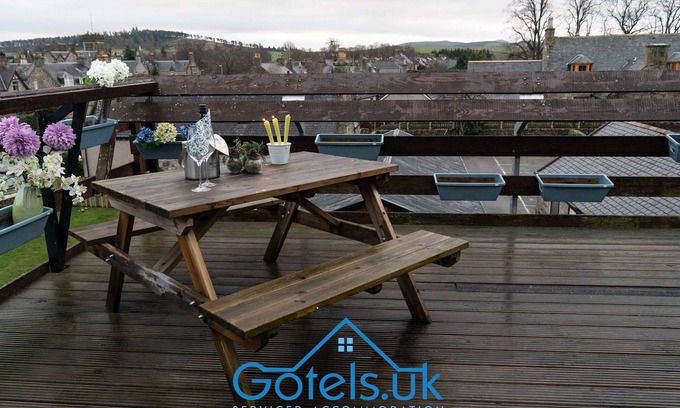 Huntly Apartment | ⭐ Private Room Erica⭐ 2 Guests, Roof Terrace, Free Wifi ❤️