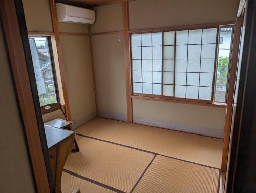 Numazu House | private rooms in togo beach and park side house