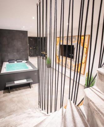 Garmisch-Partenkirchen Apartment | Private Spa & Garden Alpi