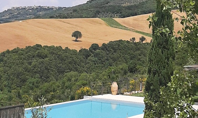 Montecchio Villa | Private Villa with Infinity Pool - Fantastic Views and Sunsets.