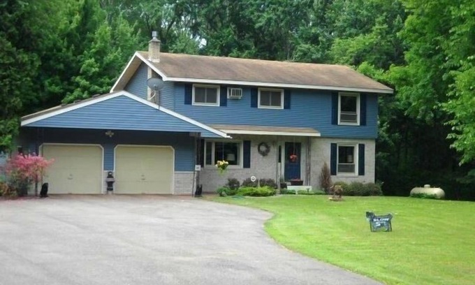 Weston House | Private, Wooded Oasis, Completely Remodeled, Minutes from Granite Peak Ski Area!