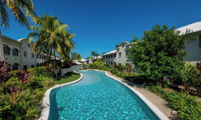 Palm Cove Apartment | Privately Managed Ground Floor Hotel Room in Mango Resort