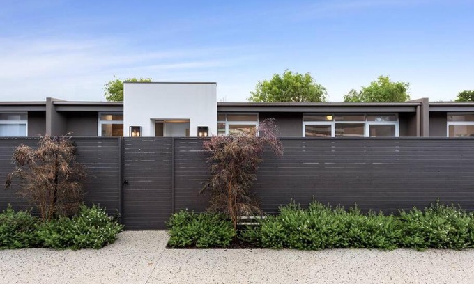 Dromana House | Proton Beach Villa 2