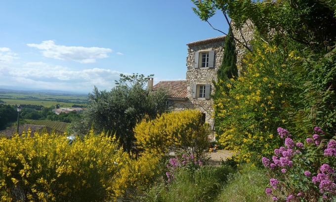 Gigondas House | Provencal house in a quiet and in the heart of the village of Gigondas