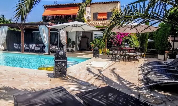 Le Cannet Villa | Provencal Villa house heated pool south jacuzzi
