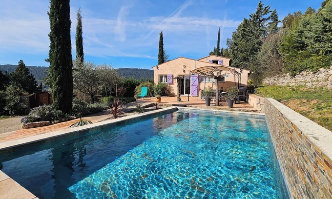 Salernes Villa | Provencal villa sleeps 8, magnificent unobstructed view with heated pool