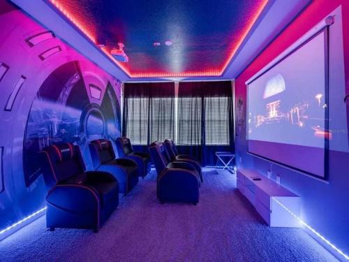 Davenport House | Providence Golf Resort Pool Cinema Disney Rooms
