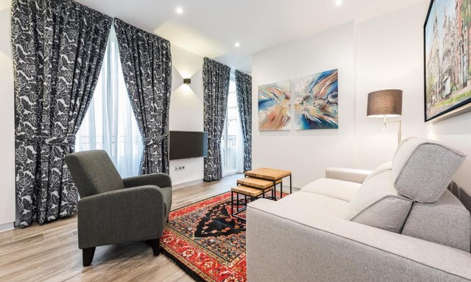 Sol Apartment | PUERTA DEL SOL CITY CENTER IV C