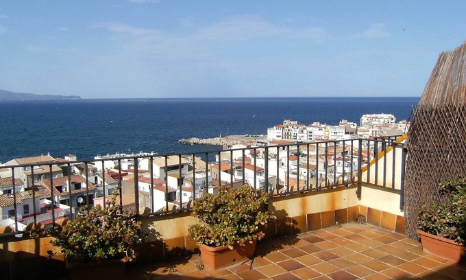 L'Escala Apartment | PUIG PADRO 16 3-1