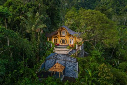 Selat Cabin | Punduk Villa - The Manta