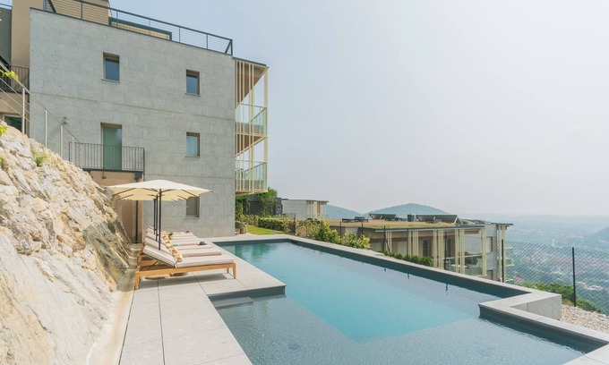 Como Villa | PureView Luxury - 1st Floor, Breakfast & Pool