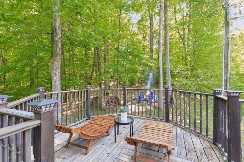 Helmsburg House | Puzzle Peak cottage