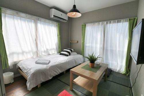 Kitakoiwa Apartment | QU202 Edogawa Japanese Style Apartment 202 has direct access to Akihabara and Shinjuku, with convenient transportation and free WiFi