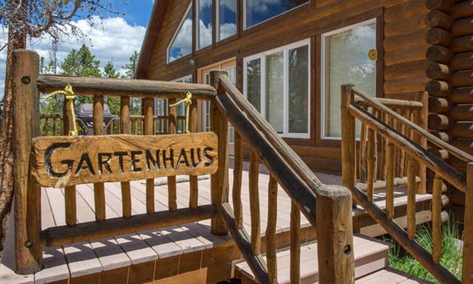 Twin Lakes House | Quaint House in the Woods hiking trails, pet friendly and lots of privacy