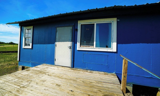 Plantersville Cabin | Quaint Rustic Comfort Cabin, Fire Pit, Lakeside & Country Views, Near Ren Fest