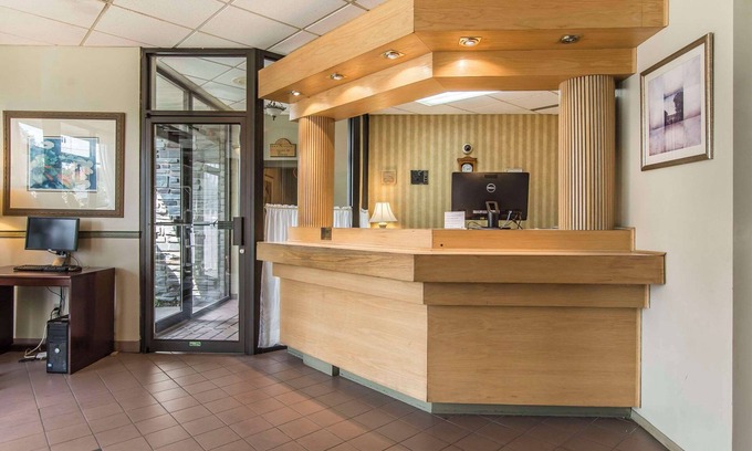 Sherbrooke Hotel | Quality Hotel & Suites