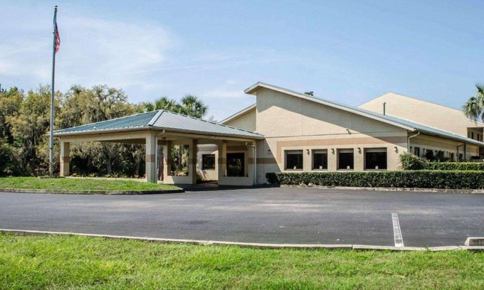 Crystal River Hotel | Quality Inn Crystal River
