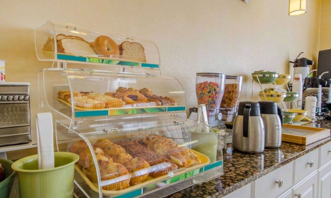 Evansville Hotel | Quality Inn Evansville Eastland Area