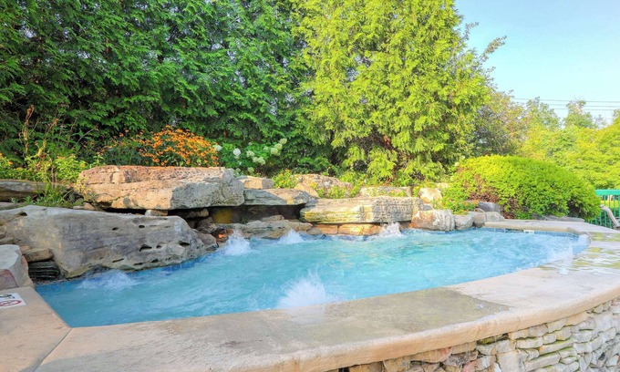 Pigeon Forge Hotel | Quality Inn Near the Island Pigeon Forge